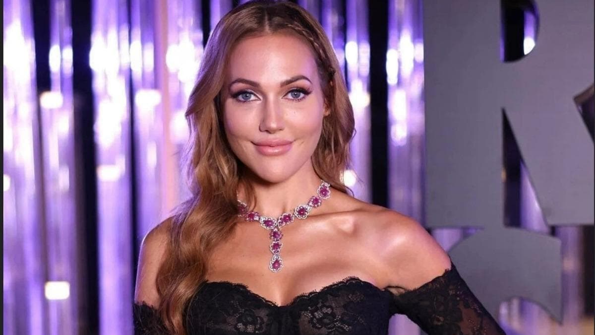 Meryem Uzerli'nin Instagram'da paylaştığı, 22 yaşındaki halini gösteren fotoğraf.