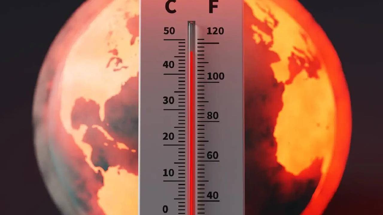 Pasifik Okyanusu'nda El Nino etkilerini gösteren uydu görüntüsü.