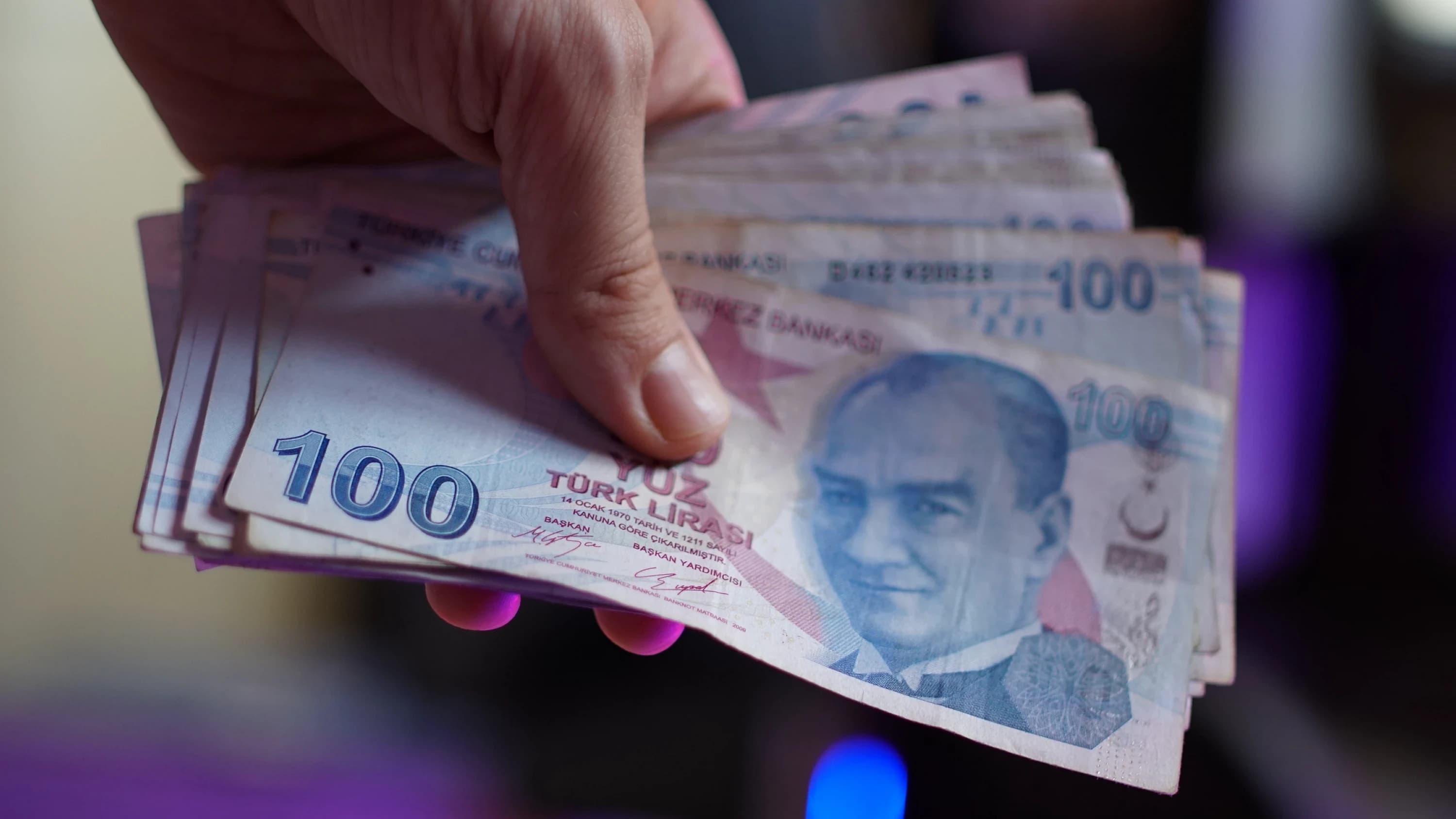 Kademeli emeklilik 2027'de çıkacak mı? 1999 sonrası 2008 öncesi yaş ve prim gün tablosu nedir?