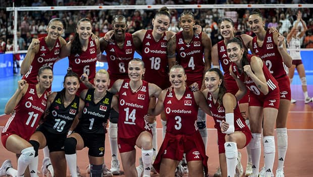 A Milli Kadın Voleybol Takımı Avrupa Şampiyonası'nda galibiyetle başladı!