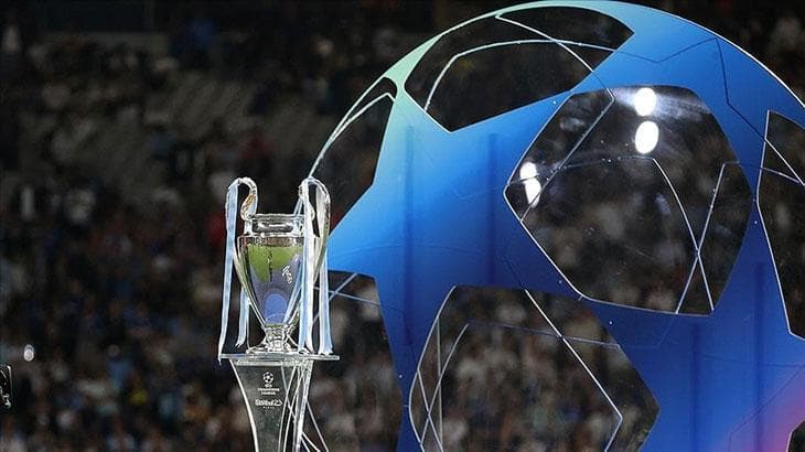 UEFA Şampiyonlar Ligi kura çekimi organizasyonuna ait genel görünüm.