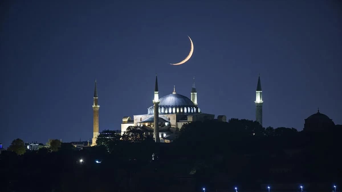 Bugün kandil mi? 2026 dini günler takvimine göre Mevlid Kandili ne zaman, yarın mı?