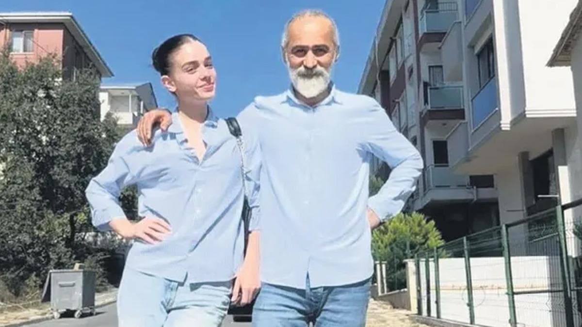 Ülkü Hilal Çiftçi’nin nötr ifadeyle çekilmiş portresi.