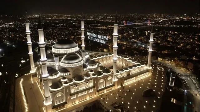 Yarın ne kandili? 24 Ağustos Pazartesi Mevlid Gecesi ne zaman başlayacak?