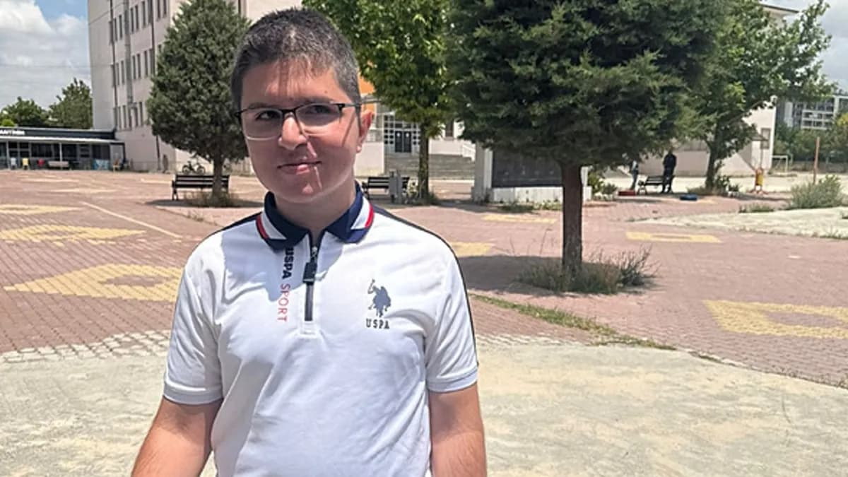 Canberk Sarkurt'un üniversiteye yerleşmesine ilişkin haber görseli