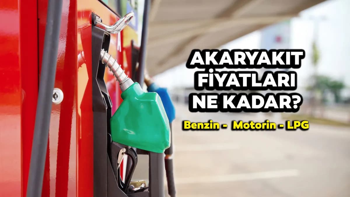 Akaryakıt istasyonunda benzin ve motorin pompaları