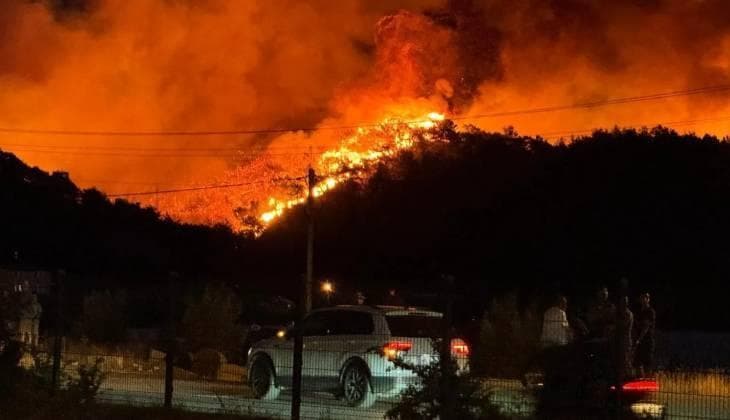 Muğla'da 10 orman yangını kontrol altında, Kaş'ta mücadele sürüyor