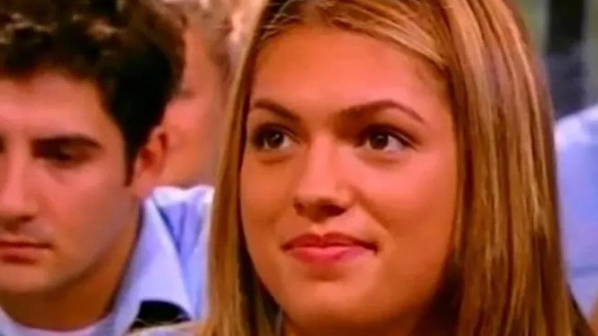 Hayat Bilgisi'nin Barbie Gamze'si oyuncu İpek Erdem ve abisi eski Fenerbahçeli Taygun Erdem.