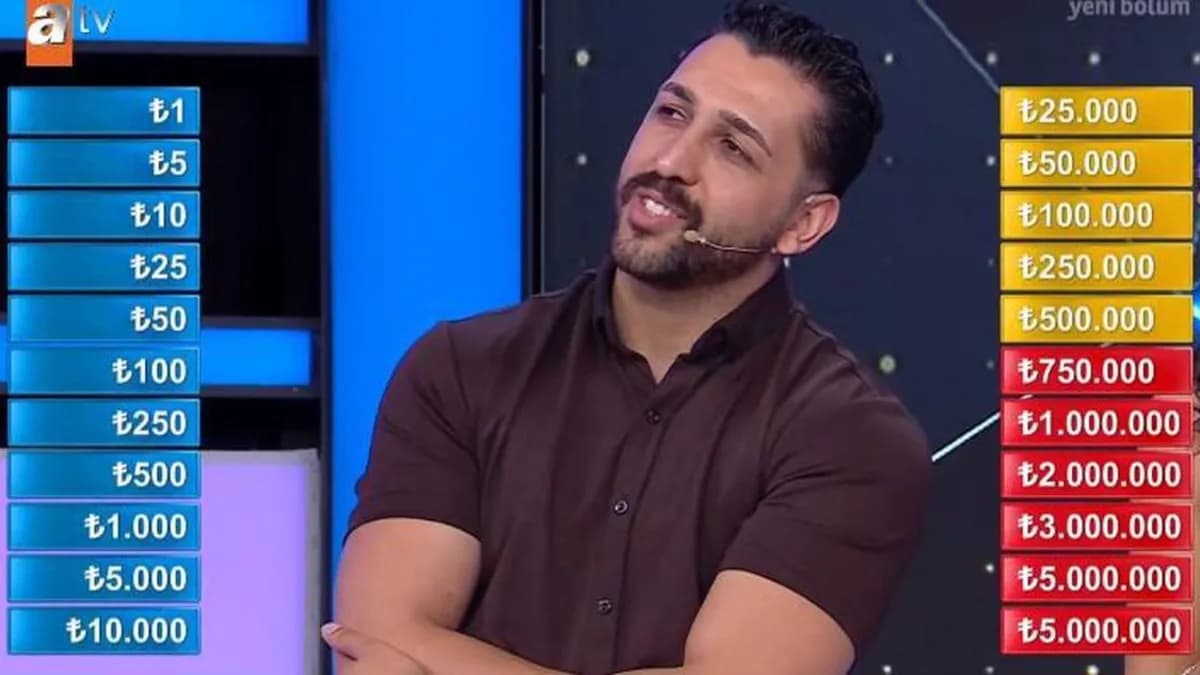 ATV ekranında yayınlanan Var Mısın Yok Musun yarışmasından bir stüdyo görüntüsü