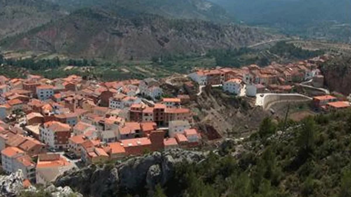 Santa Cruz de Moya'ya taşınacaklara ne gibi ev ve iş fırsatları sunuluyor? İspanya'daki 200 kişilik köy hangi mesleklerden yeni sakinler arıyor?