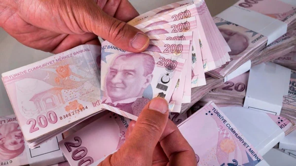Emekli ve memur zammı ne kadar olacak? Ocak 2027'de en düşük emekli maaşı kaç TL olabilir, kesin oran ne zaman belli olacak?