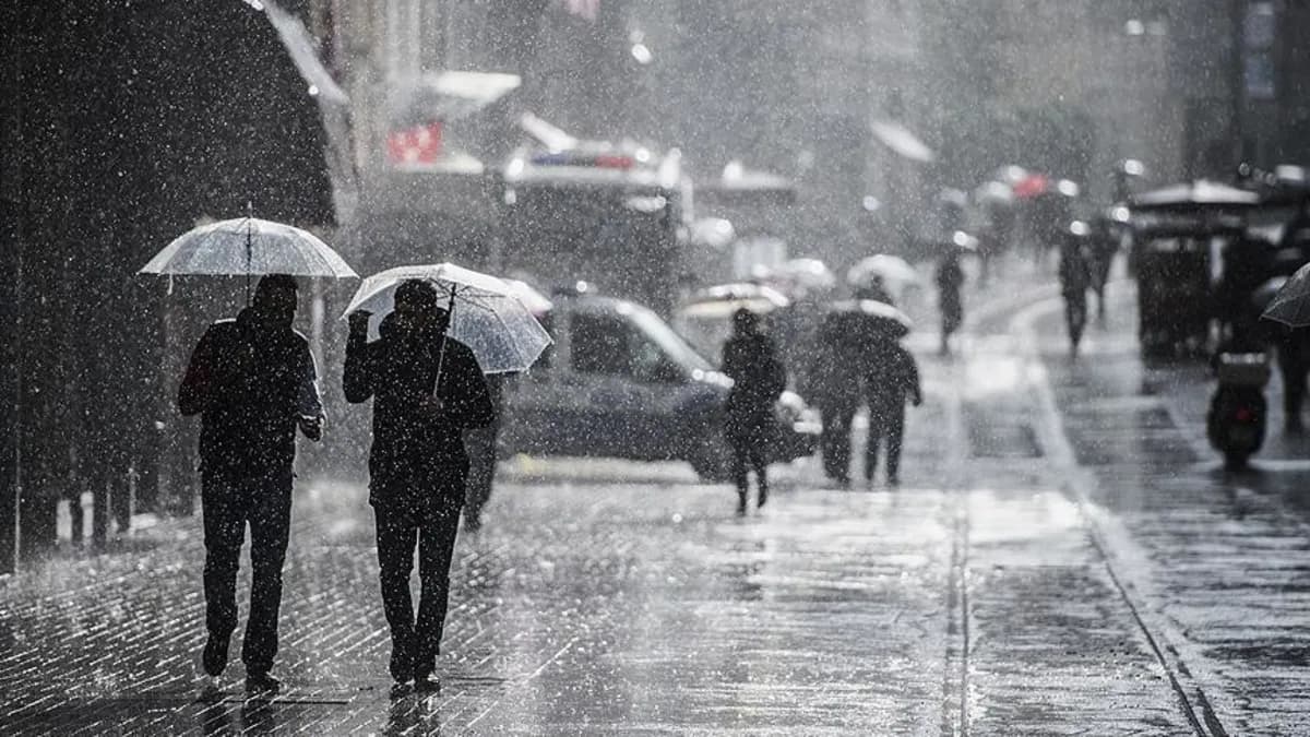 Meteoroloji'den birçok il için sağanak uyarısı: Haritalı rapora göre 4 Eylül Cuma hangi illerde yağış var, hava kaç derece olacak?