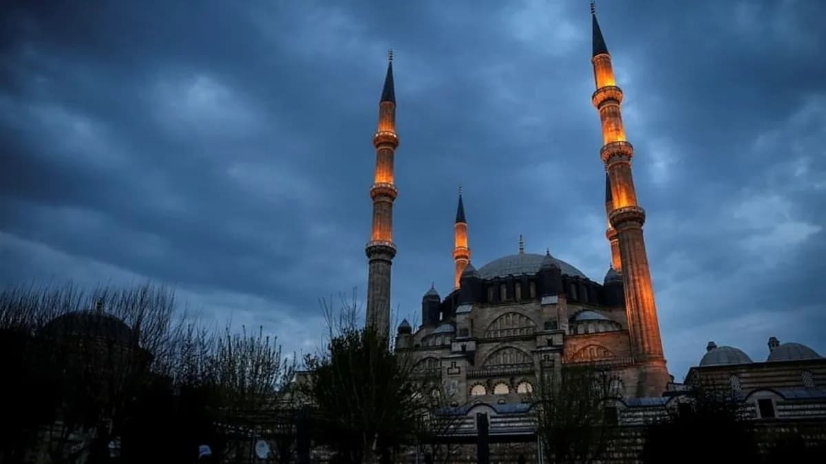 4 Eylül 2026 cuma hutbesi konusu nedir? Diyanet bugünkü hutbesinde neler anlatacak, hutbe ne zaman okunacak?