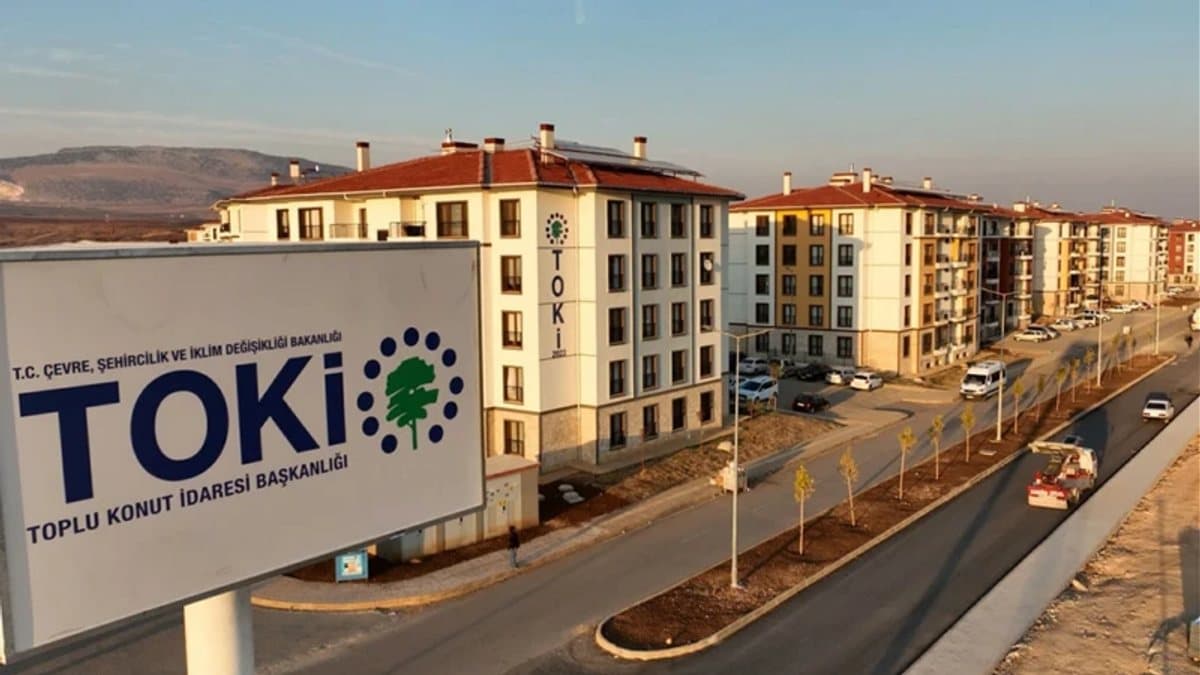 İstanbul'da dar gelirlilere yönelik TOKİ kiralık sosyal konut projesini anlatan görsel.