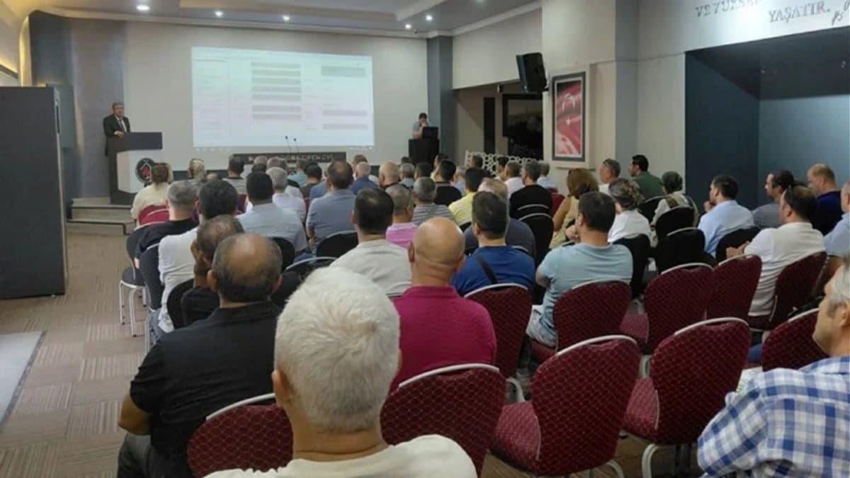 Etkileşimli tahtalarda öğretmenlere rehberlik edecek okul sorumlusu başvuruları başladı