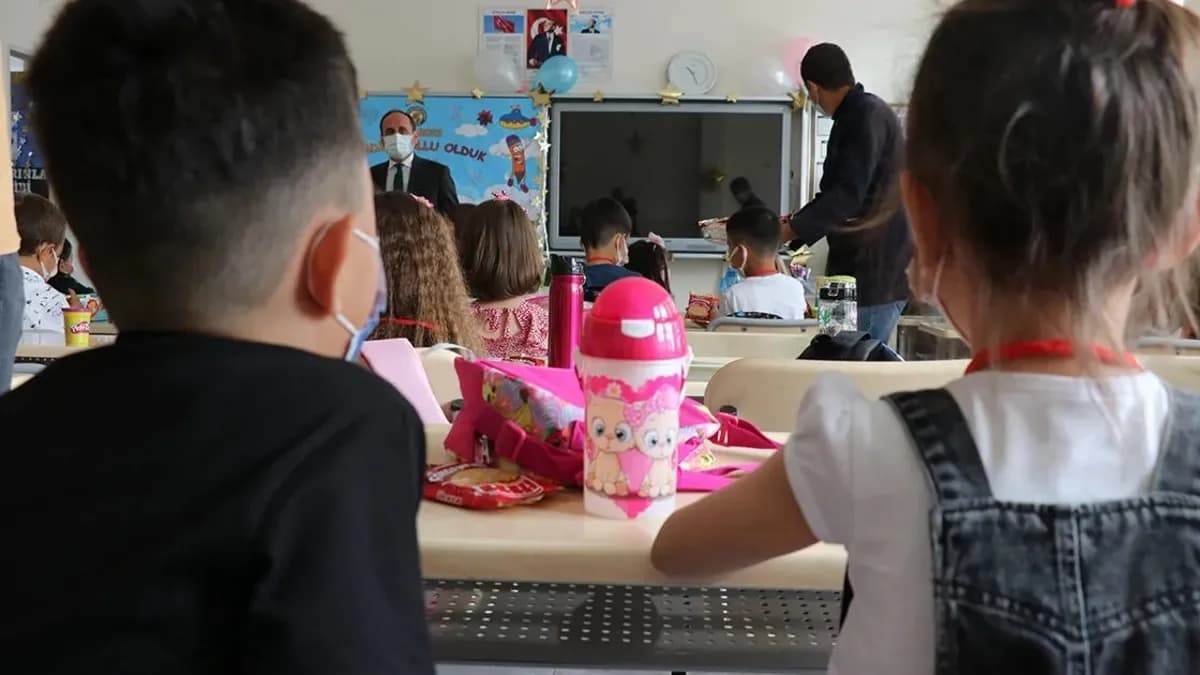 2026-2027 uyum haftası ne zaman bitecek, kaç gün sürüyor? Okullar ne zaman açılacak ve uyum programı hangi sınıfları kapsıyor?