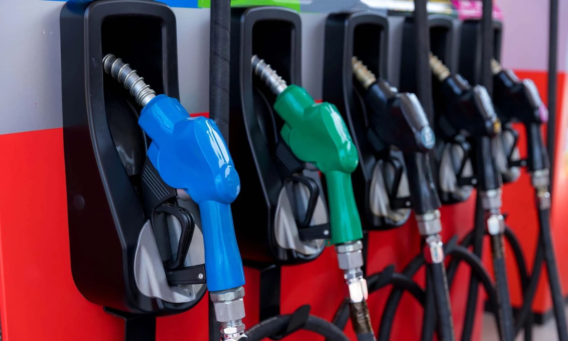 Brent petrol 97 doları aştı: Hürmüz gerilimi akaryakıtta zam beklentisini artırdı