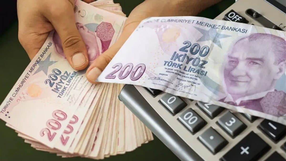 Emekli ve memur maaşları ne kadar olacak? Ocak 2027 zammı öğretmen, polis, doktor ve avukat yeni maaşı hesaplandı mı?