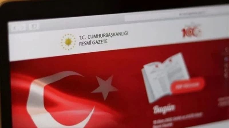 Çok sayıda üniversitede akademik ve memur kadrolarında derece değişikliği yapıldı